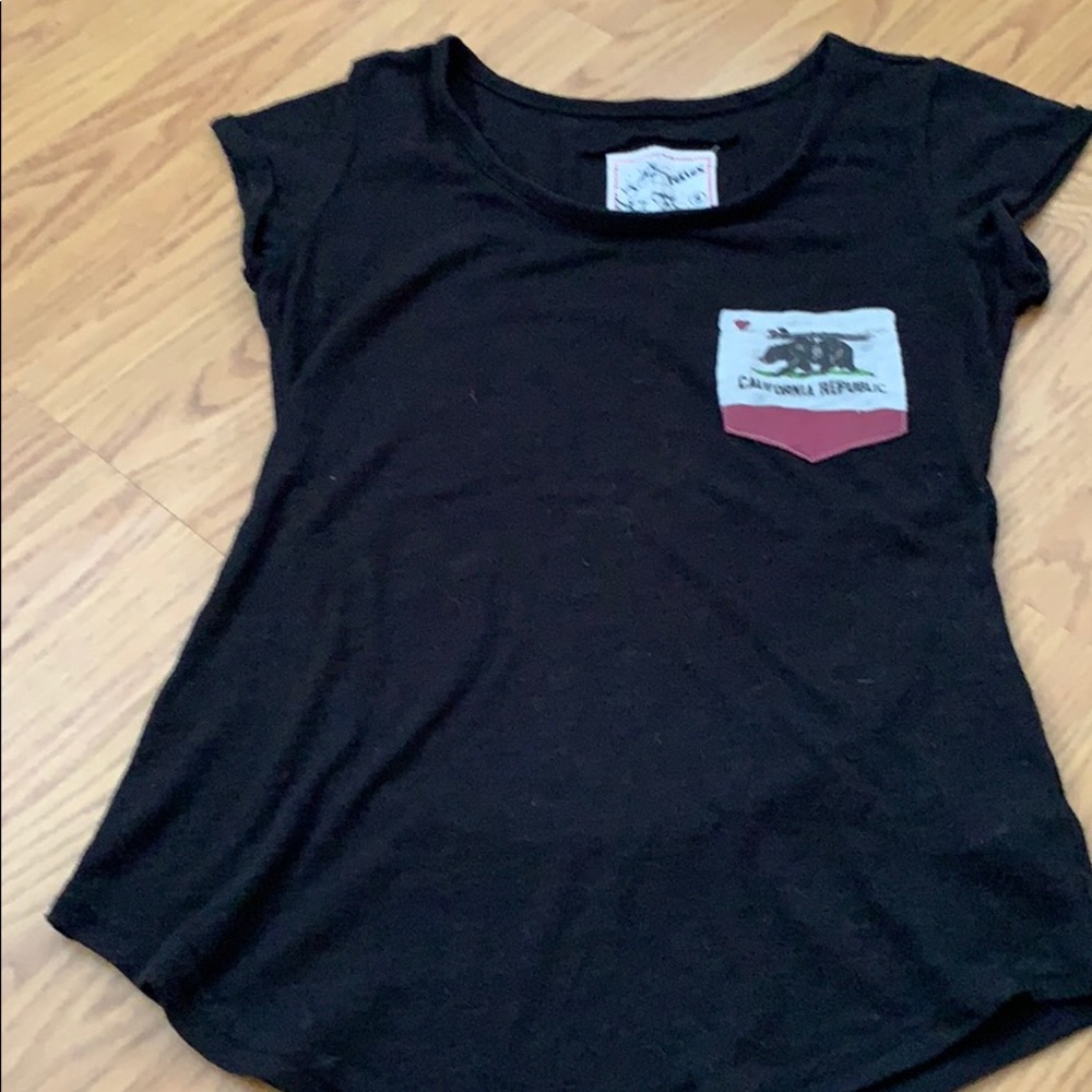 3/$10 California Republic short sleeve tee